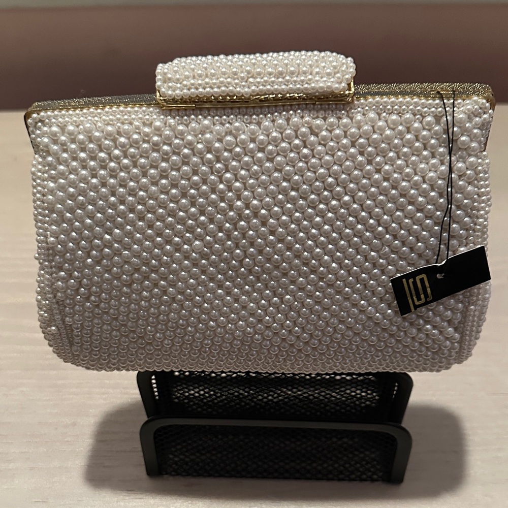 Elegant Pearl-Embellished Clutch - Picture 2 of 4